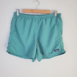 Patogonia Women's Baggie Shorts  5" Size Medium Teal